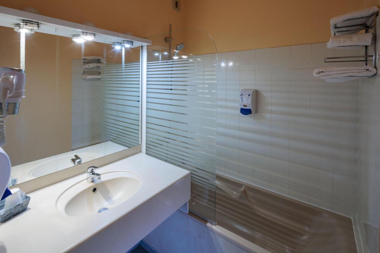 Logis Hotel Noemys Brive - Restaurant Le Teinchurier Экстерьер фото