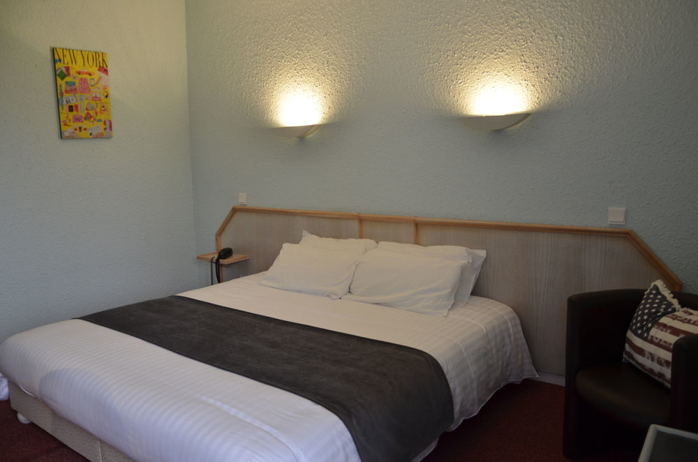 Logis Hotel Noemys Brive - Restaurant Le Teinchurier Экстерьер фото