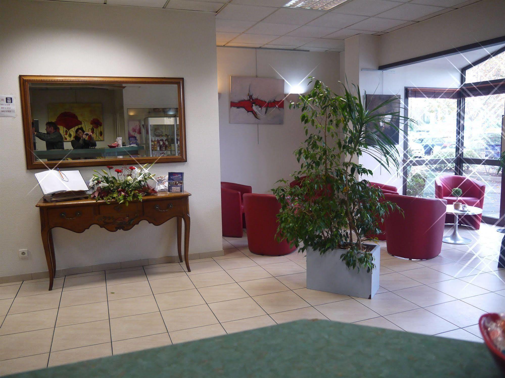 Logis Hotel Noemys Brive - Restaurant Le Teinchurier Экстерьер фото